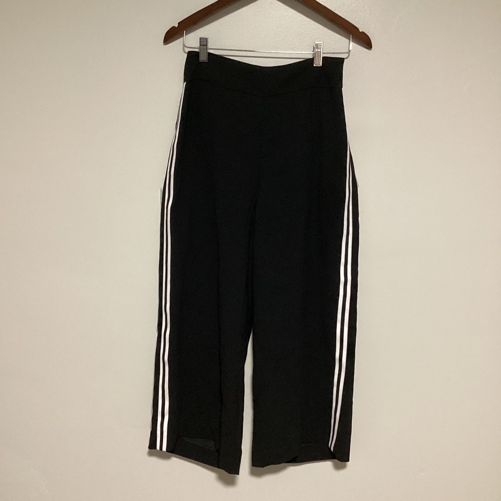 Express Women Pant Size 8 Black White Cropped Culottes Wide Leg High Rise